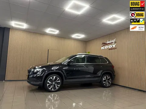 Skoda Karoq 1.5 TSI ACT Business Edition * Automaat / Carplay / Virtual cockpit / Camera / NL Auto *