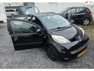 Peugeot 107 1.0-12V Sublime 5 deurs Airco