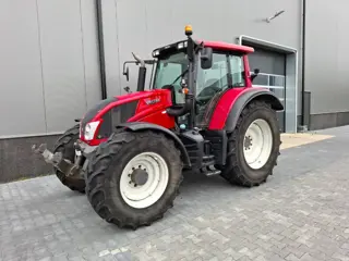 Valtra N 143 D (bj 2014)
