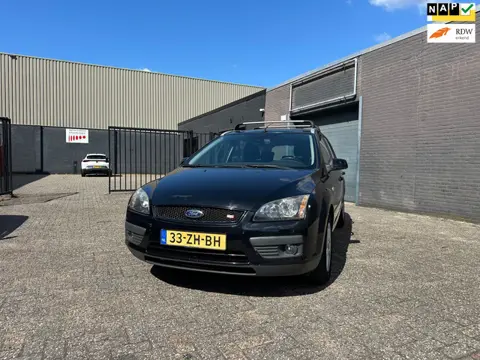 Ford Focus Wagon 1.8-16V Ambiente Flexifuel Airco Cruise Elek. Pakket LM-Wielen APK.