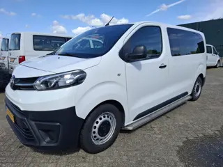Toyota Proace Shuttle 1.5 D-4D 8450.- INCL BTW MOTOR KAPOT!! 9-PERSOONS 102PK