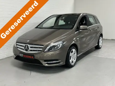 Mercedes-Benz B-Klasse 200 Ambition CLIMA / CRUISE / CAMERA / TREKHAAK