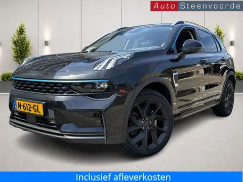 Lynk & Co 01 1.5 NL AUTO MET NAP - MAT ZWARTE VELGEN - 4 NIEUWE BANDEN