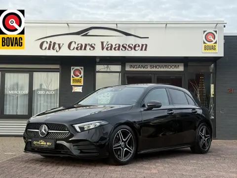 Mercedes-Benz A-Klasse 200 Launch Edition Premium AMG-Line automaat panoramadak navigatie climate ct