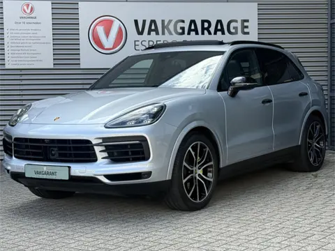 Porsche Cayenne 3.0 E-Hybrid PANO,BOSE,TREKHAAK (bj 2019)