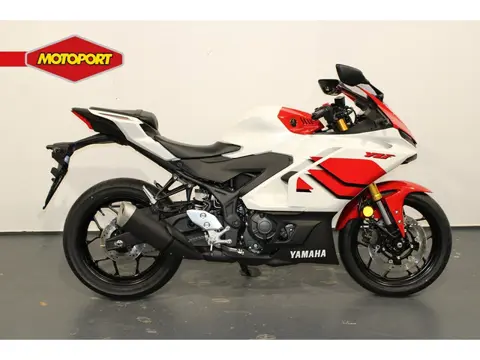 Yamaha YZF R3 70th anniversary