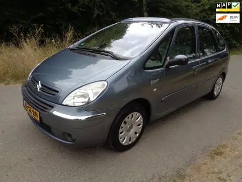 Citroen Xsara Picasso 2.0i-16V Exclusive AUT.!Inruilkoopje!