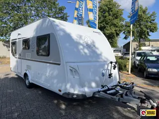 Knaus Sport 460 EU Mover, Voortent, Hordeur
