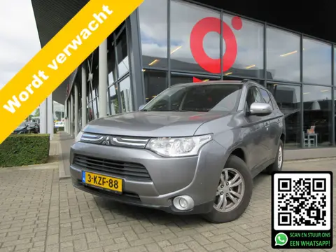 Mitsubishi Outlander 2.0 Intense AUTOMAAT | 69.494 KM NAP !! | 1E EIGENAAR | TREKHAAK | DEALER ONDER