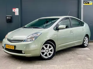 Toyota Prius 1.5 VVT-i Tech Edition NAP CAMERA CLIMA KEYLESS ENTRY NAVI CRUISE BLUETOOTH