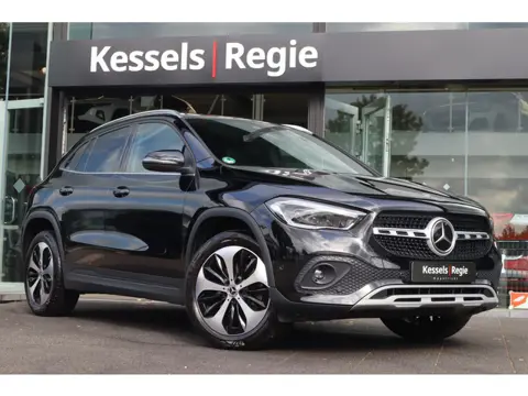 Mercedes-Benz GLA 250 e Style | Pano | Ambient | Distronic | Multibeam | Camera | Bliss | CarPlay | 