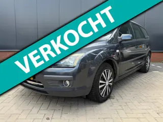 Ford Focus Wagon 1.6-16V Futura