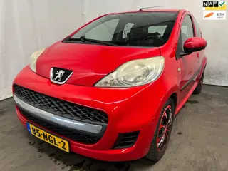 Peugeot 107 1.0-12V XS - Achter schade - Schade