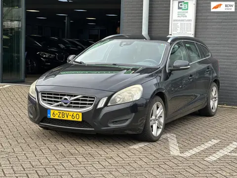 Volvo V60 2.0 D3 Summum/NAVI/AIRCO/TERKHAAK!!