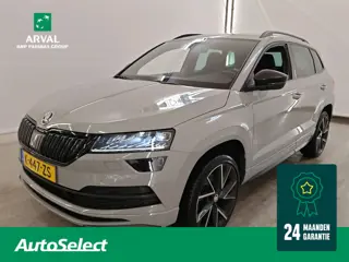 Skoda Karoq 1.5 TSI ACT 150pk Automaat Sportline Business | Trekhaak | Camera | PDC | Stuur- en stoe