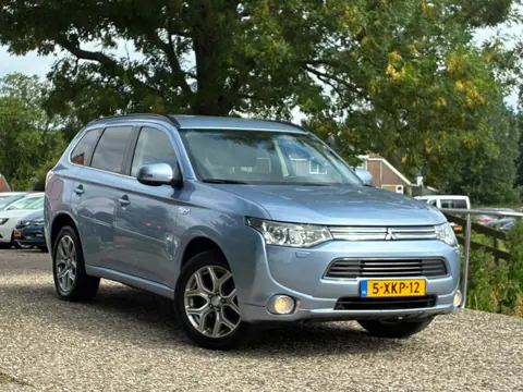 Mitsubishi Outlander 2.0 PHEV Executive Edition | Half leder + Clima + Cruise nu € 9.975,-!!!