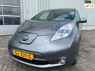 Nissan LEAF Tekna 24 kWh - Frontschade - Schade
