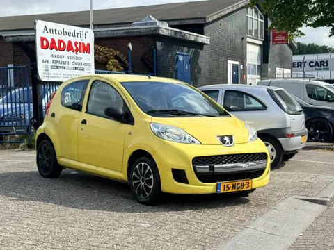 Peugeot 107 1.0-12V XR