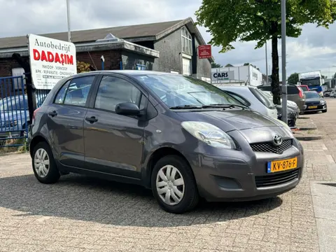 Toyota Yaris 1.0 VVTi Acces