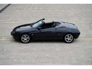 Alfa Romeo Spider 2.0-16V T.Spark L - Lederen dashboard