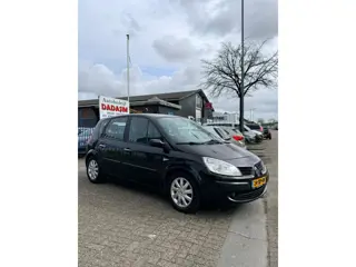 Renault Scénic 2.0-16V Business Line