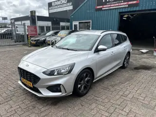 Ford FOCUS Wagon 1.0 EcoB. ST L. Bns LUXE UITVOERING