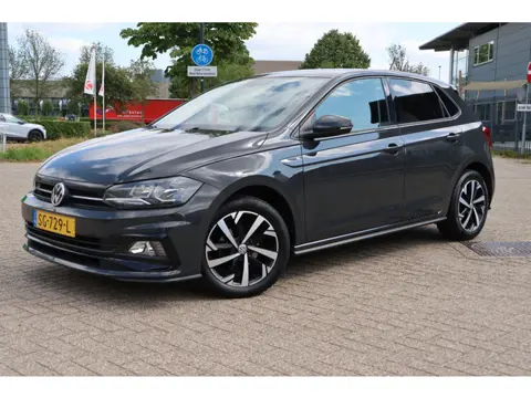 Volkswagen Polo 1.0 TSI R-Line | 5-deurs | 2018 | 108.000 km | Achteruitrijcamera