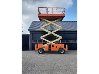 JLG 3394 RT ruwterrein 4x4 Schaarhoogwerker (bj 2011)