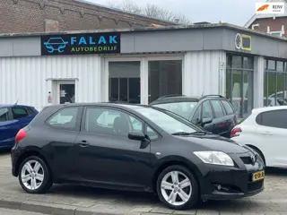 Toyota Auris 1.6-16V Luna Business