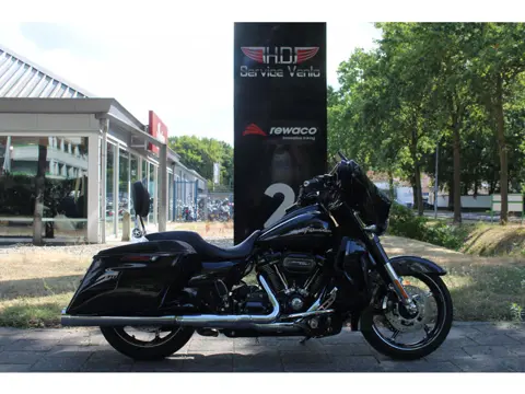 Harley-Davidson Street Glide  CVO