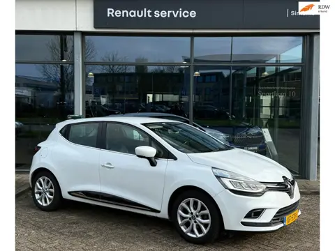 Renault Clio 0.9 TCe Intens | Half leder | A. camera | Aut. airco | Trekhaak