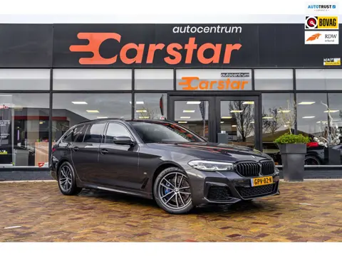 BMW 5-serie Touring 530e xDrive Business Edition Plus|M-Sport|Leer|