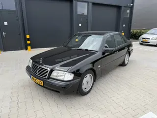 Mercedes-Benz C-Klasse 180 Classic Roestvrij / Nederlandse auto / 15'' AMG Monoblock