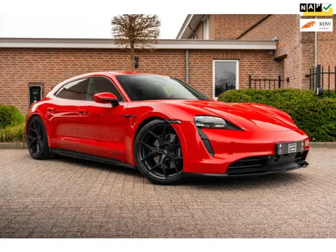Porsche Taycan Cross Turismo 4 GTS Pakket | Garantie 01-2028 | 1e Eigenaar | 21'' Vossen | BOSE | Sp