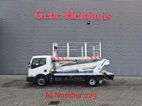 Nissan Cabstar 35.13 NT400 Multitel MS100 (bj 2017)