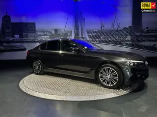 BMW 5-serie 530e iPerformance High Executive *Schuifdak*HarmanKardon*