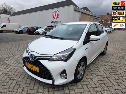 Toyota Yaris 1.5 Hybrid Lease | Navigatie | LM velgen | Mistlampen voor | Org.NL