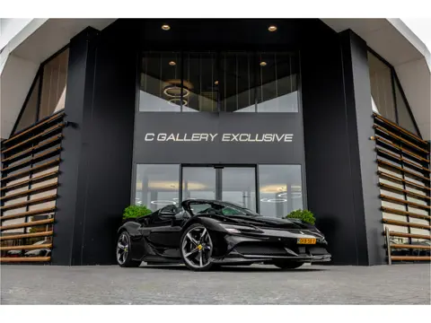 Ferrari SF90 Spider 4.0 V8 - Nieuwe Auto | Origineel NL | Lift | Full Carbon | Nero Daytona