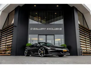 Ferrari SF90 Spider 4.0 V8 - Nieuwe Auto | Origineel NL | Lift | Full Carbon | Nero Daytona