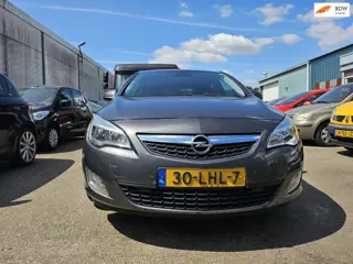 Opel Astra 1.6 Cosmo