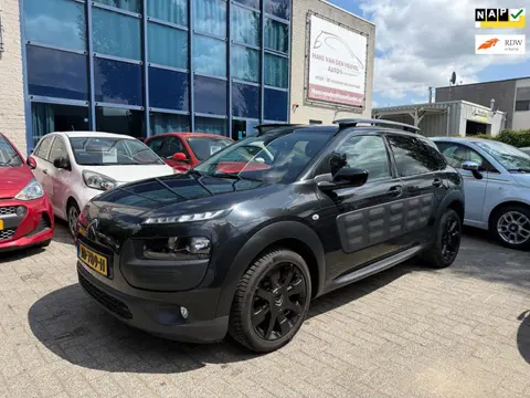 Citroen C4 Cactus 1.2 PureTech Shine Pano, Trekhaak, Navi, Camera, APK 07/27