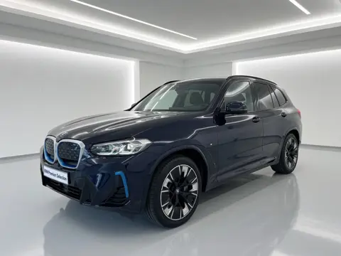 BMW iX3 M-Sport 80 kWh | Panorama | SOH 96,4% | 20"| Harman Kardon | Trekhaak | Leder | Driving Assi