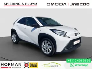 Toyota Aygo X 1.0 VVT-i MT Play | Stoelverwarming | LED | Als nieuw!