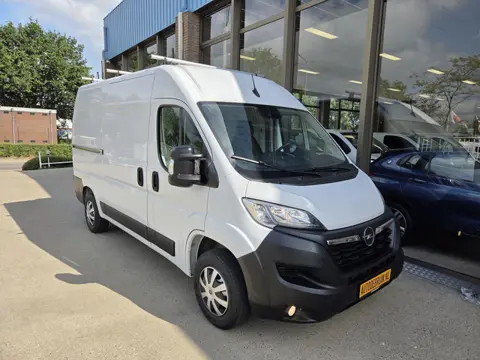 Opel Movano 103Kw/140Pk L2H2 Links & Rechts Schuifdeur Airco Cruisecontrol 2500Kg Trekhaak