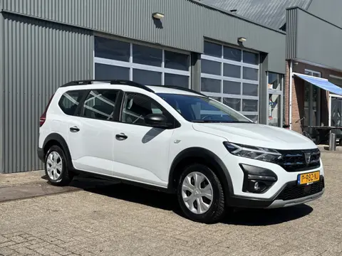 Dacia Jogger 1.0 TCe 110 7-Persoons Airco Cruise controle Trekhaak 1200kg trekgewicht Radio Elektris