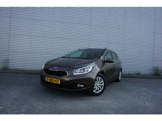 Kia cee'd Sportswagon 1.6 GDI BusinessLine Climate / Navi / Cruise / Camera / Elektr. ramen / Trekha