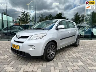 Toyota Urban Cruiser 1.3 VVT-i Dynamic, Climate, PDC, Navi, Bluetooth