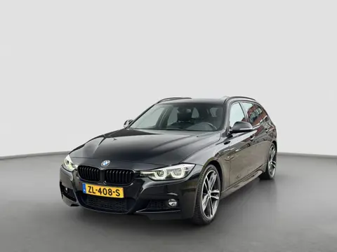 BMW 3-serie Touring 318i M Sport | Pano | LED | Leer | Camera | LCI Facelift | Navi Prof. | Stoelver