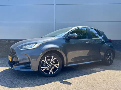 Toyota Yaris 1.5 Hybrid 115 Dynamic (bj 2025, automaat)