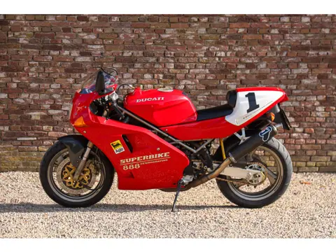 Ducati 888 SP5 "Number 141 of 500" Cherished for many years by the owner - A connoisseur with a beau